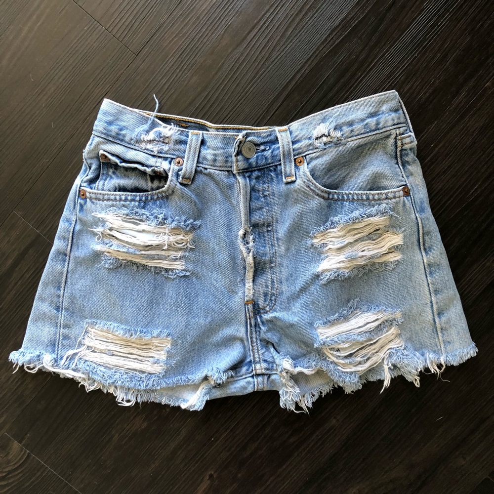 Vintage 501 Levi’s cutoffs